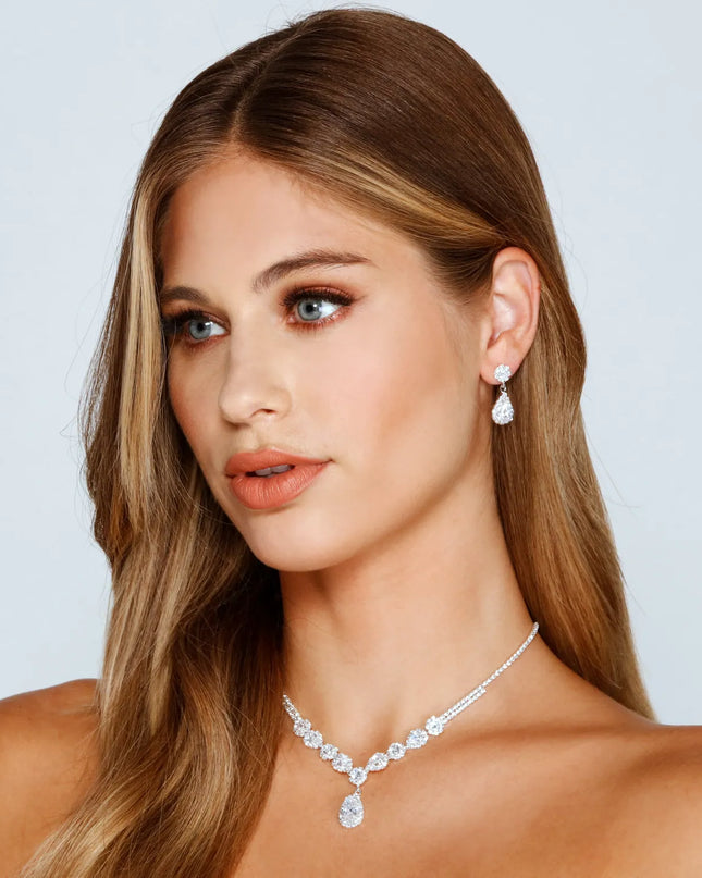 Endless Glam Rhinestone Collar And Earrings Set